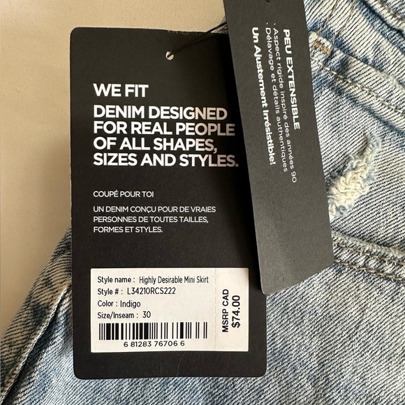 NEW Women’s Silver Size 30 High Rise Mini Skirt - Picture 3 of 7